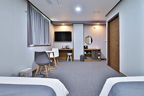 Noah hotel