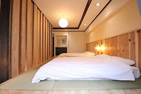sunmallcrest403