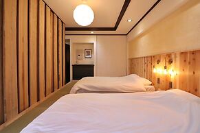 sunmallcrest403