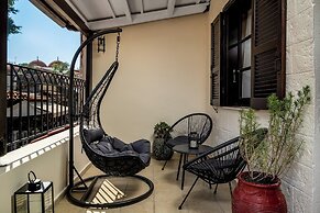 Alegrand Suites