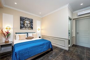 Alegrand Suites