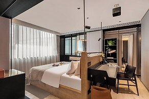 Cheens Hotel