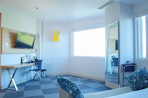 Mooz Hotel Surabaya