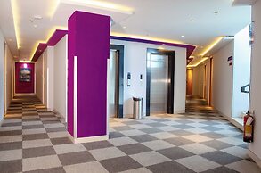 Mooz Hotel Surabaya