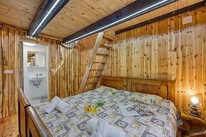 Enchanted Cosy Chalet Kalanka