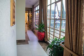 Rond Point Gorilla Boutique & Apartments