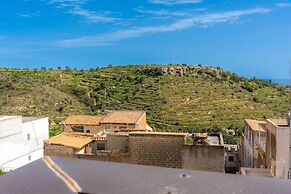 Casa Verga con Terrazza by Wonderful Italy