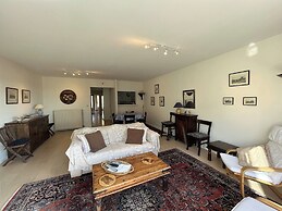 Cozy 4th Floor Apartment