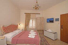 Arionos Rooms