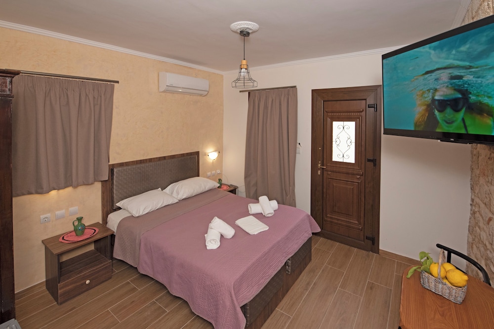 Arionos Rooms