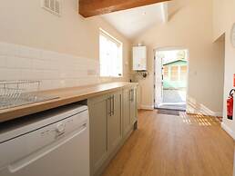 Canal Basin Cottage