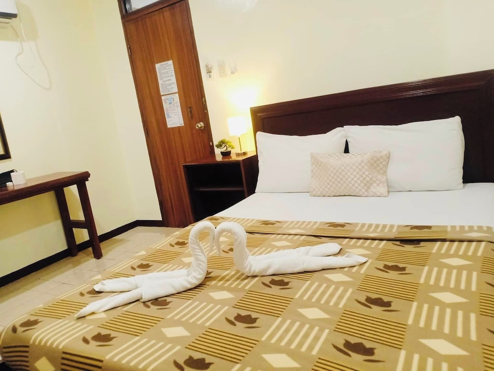 Davao Hub Dormitel Bed & Breakfast