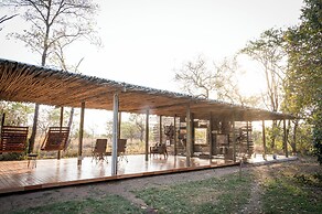 Sunbirds Oasis Lodge