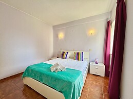 Vilamoura Central 10 by Homing