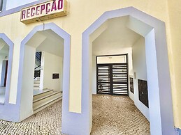 Vilamoura Central 11 With Pool by Homing