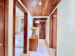 Vilamoura Central 11 With Pool by Homing