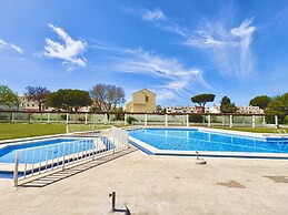 Vilamoura Central 11 With Pool by Homing