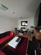 Modern Apartment - Quiet Location