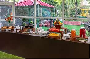 Maple Resort Chail