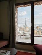 Edgar Suites - Église