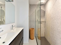 Duplex at Albert Beach With Stunning Sea Views