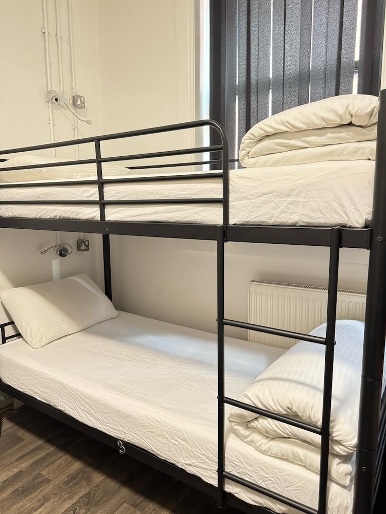 Rahman Hostel - Manchester