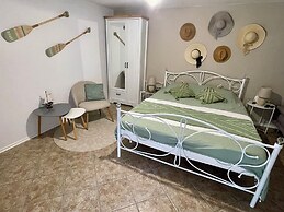 Holiday House Baska Hill