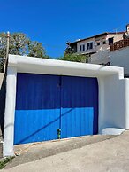 Holiday House Baska Hill