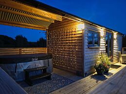 Fir Tree Shepherd's Hut