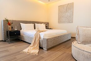 SUITES BY LE REVE