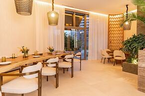 SUITES BY LE REVE