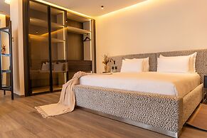 SUITES BY LE REVE