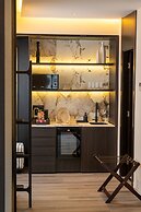SUITES BY LE REVE