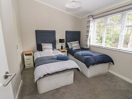 Lodge 2