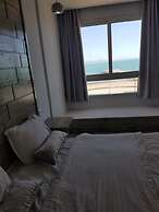 Palm Hotel