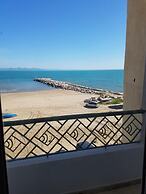 Palm Hotel