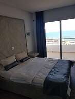 Palm Hotel