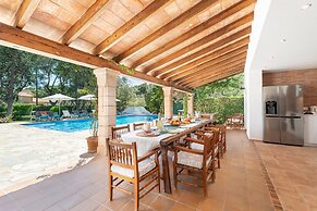Villa Can Toni in Port de Pollen a