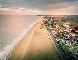 Apt by Duinbergen Beach
