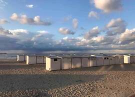 Apt by Duinbergen Beach