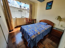 D CARDENAS HOTEL