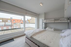 Stylish City-view Retreat