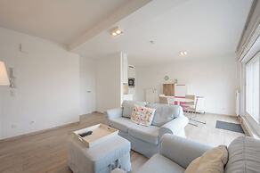 Stylish City-view Retreat