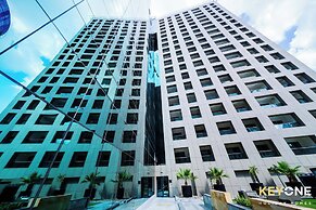 The Cosmopolitan Serene Living in a One Bedroom