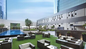 The Cosmopolitan Serene Living in a One Bedroom