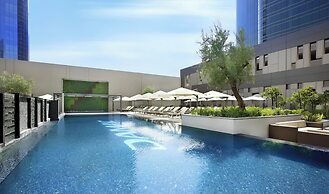 The Cosmopolitan Serene Living in a One Bedroom