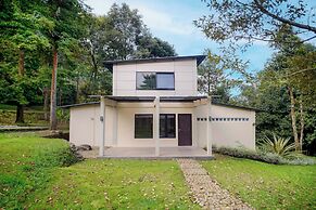 Lingga Garden House