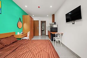 Saluton House
