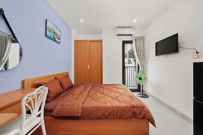 Saluton House