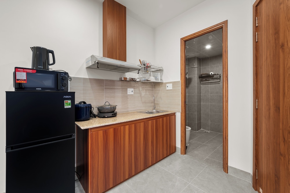 Saluton House